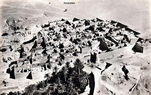 Foukania - Un des 5 Oasis de la Saoura avec Taghit - Vue aerienne
